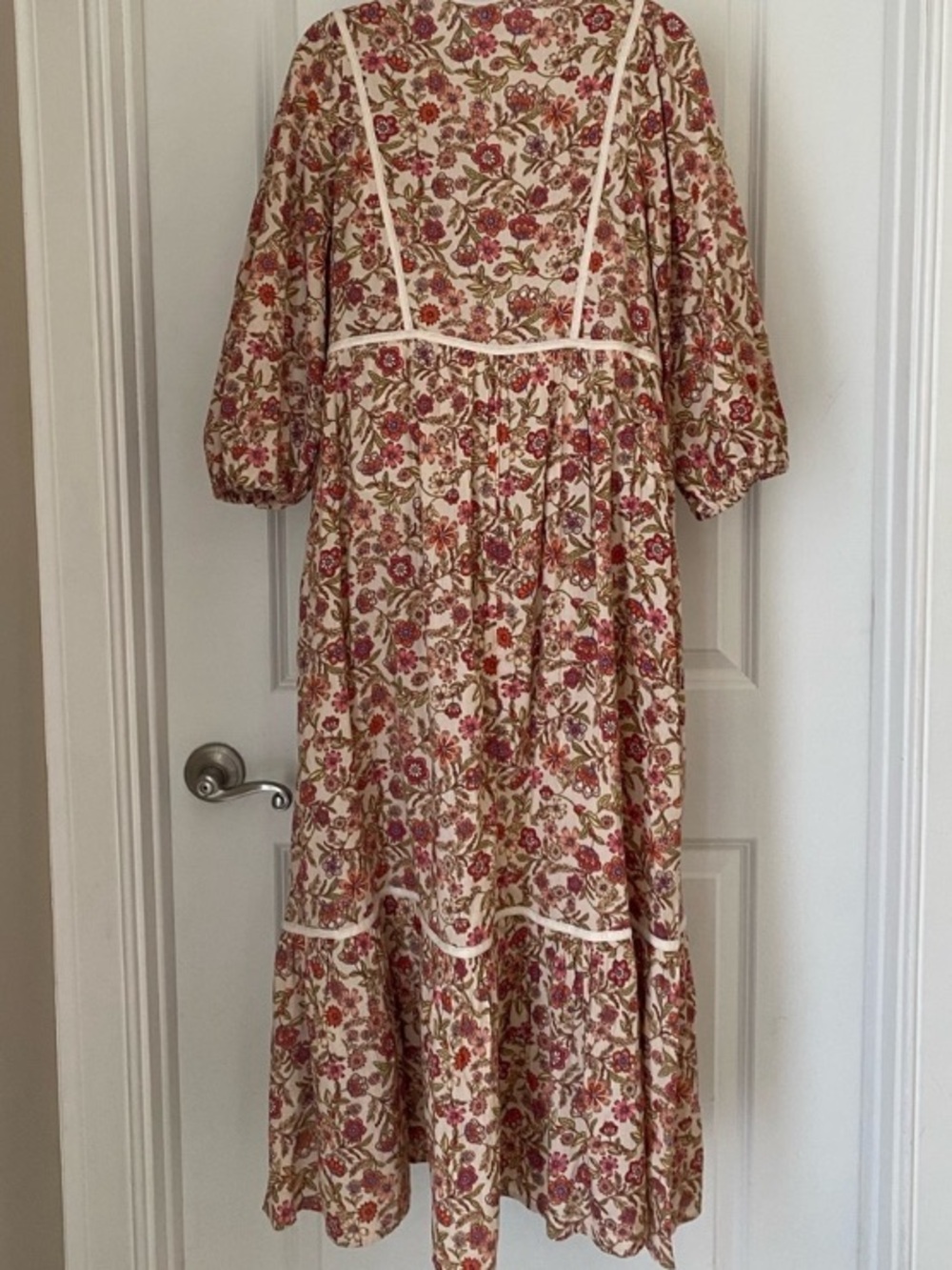 Floral Peach Midi Dress with Long Sleeves - Picture 8 of 10